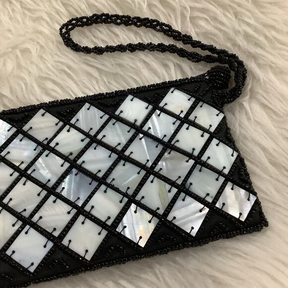 Mod by Design Mother of Pearl Checker Wristlet - Picture 3 of 8